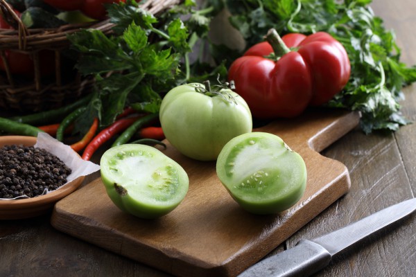 Как засолить зеленые помидоры на зиму: 16 лучших рецептов с фото