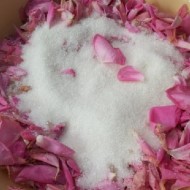 5 пошаговых рецептов для заготовки варенья из лепестков роз