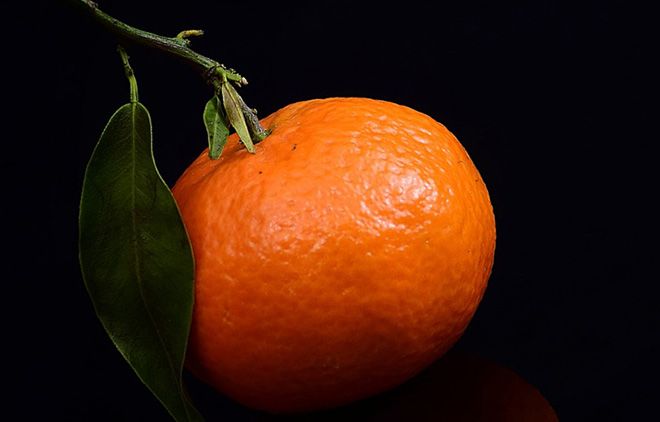 Темный мандарин. Черный апельсин. Темный апельсин.